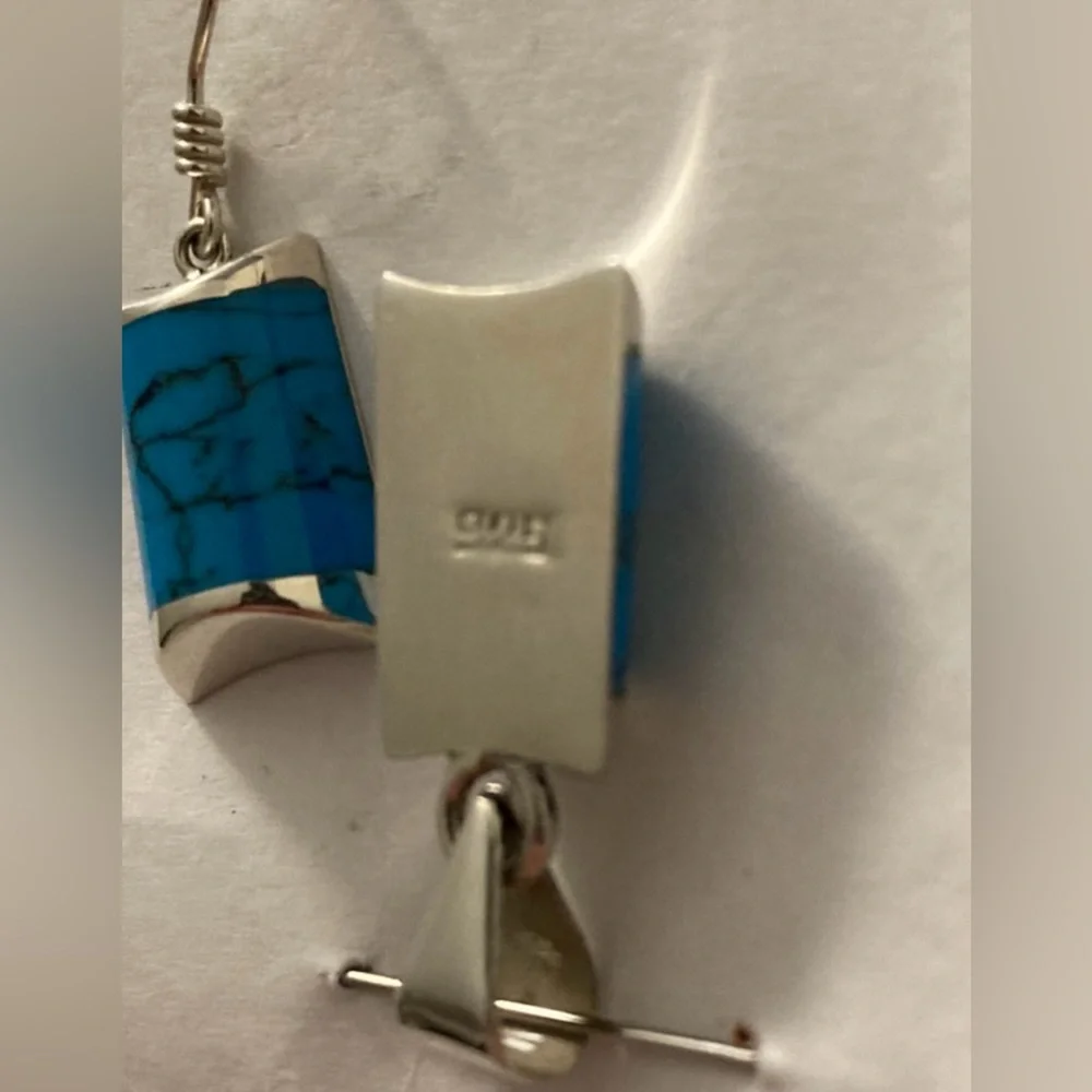 BEAUTIFUL New handcrafted 925 silver, turquoise earrings and pendant set - Picture 2 of 2